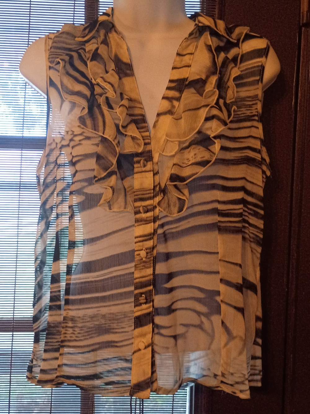 Sleeveless Ruffle Button-Front Blouse in Beige and Black